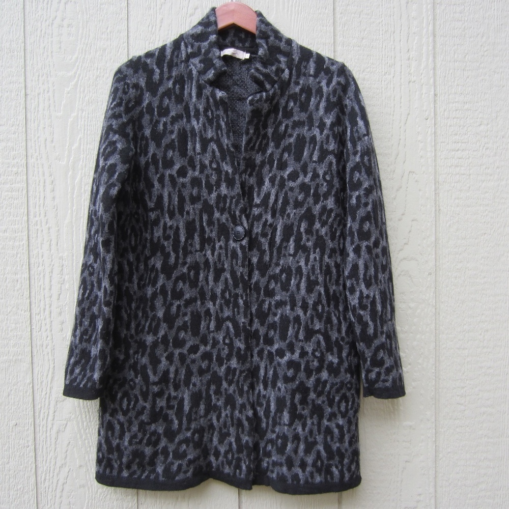 Womens Cardigan size S Wool Blend Long  Black/Grey Leopard 1 Button cozy  Italy‎